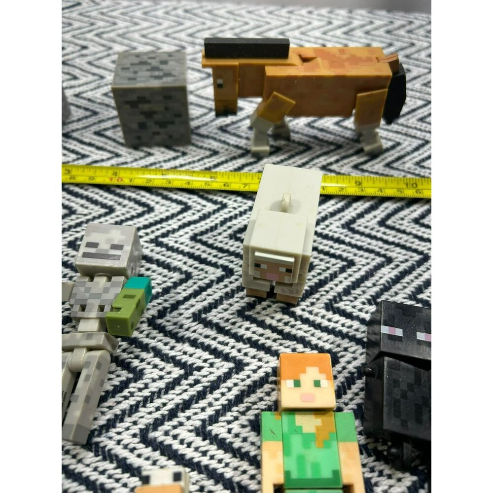 Minecraft Action Figures Set With Creeper Alex Skeleton Horse Wolf & More - Picture 3 of 8